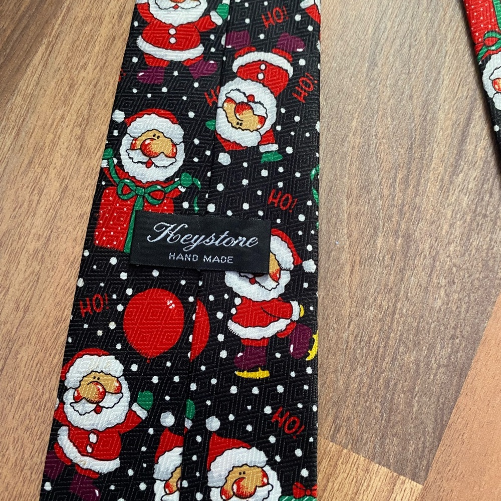 Festive Christmas tie